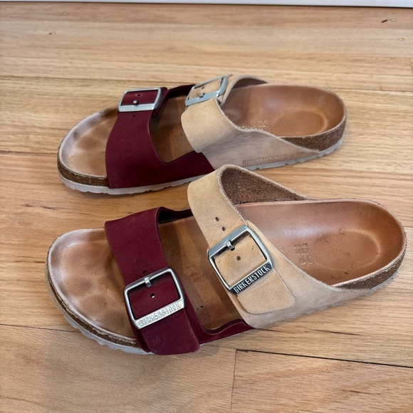 Birkenstock Arizona Split in the burgundy and tan color block design size 39 - Picture 7 of 9